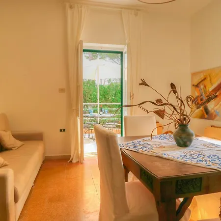 Casa vacanze 74 95mr S.severa Ragusa *